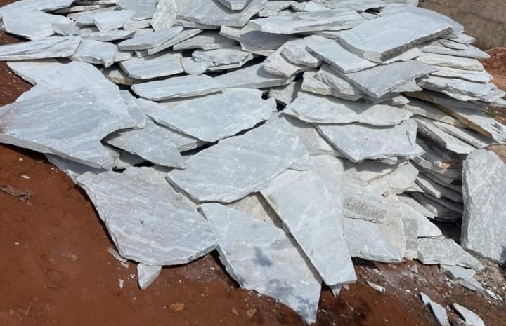 Lajão cinza para calçamento em Pirenópolis